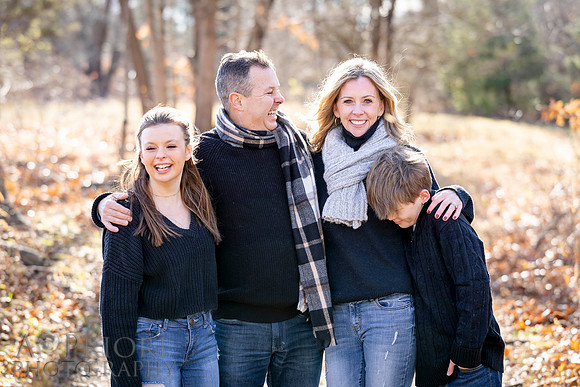 241124FinneganFamilyPOR-143