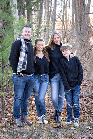 241124FinneganFamilyPOR-015
