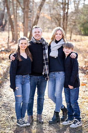 241124FinneganFamilyPOR-134