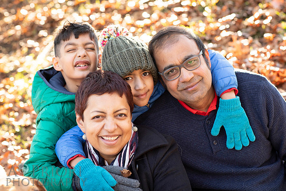221119MukherjeeFamilyPOR-026-2