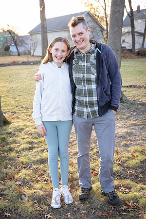 241114HenryFamilyPOR-4040