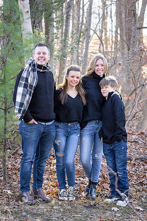 241124FinneganFamilyPOR-027