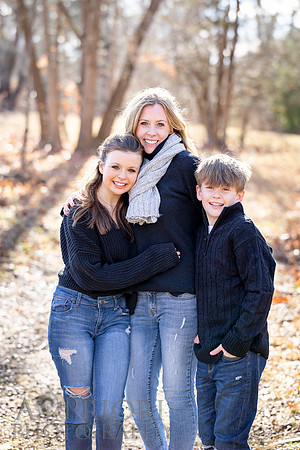 241124FinneganFamilyPOR-151