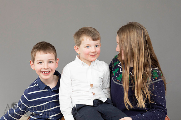 230212TurnbullFamilyPOR-111