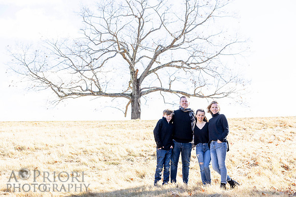 241124FinneganFamilyPOR-083
