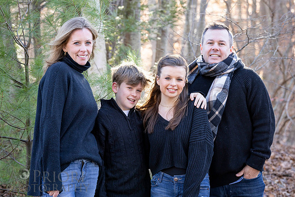 241124FinneganFamilyPOR-033