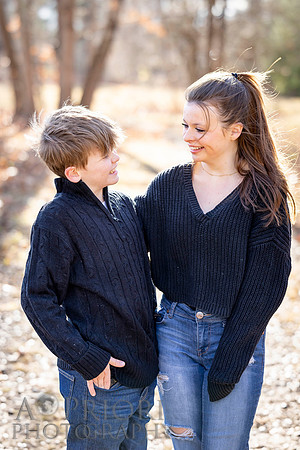 241124FinneganFamilyPOR-118