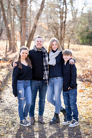 241124FinneganFamilyPOR-146