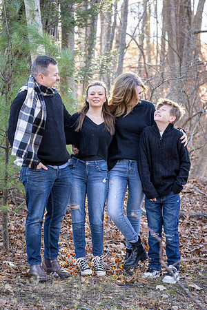241124FinneganFamilyPOR-020