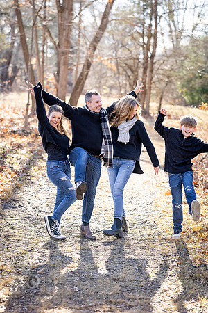 241124FinneganFamilyPOR-148