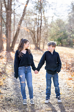 241124FinneganFamilyPOR-100