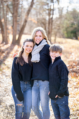 241124FinneganFamilyPOR-154