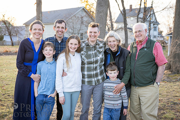 241114HenryFamilyPOR-4080