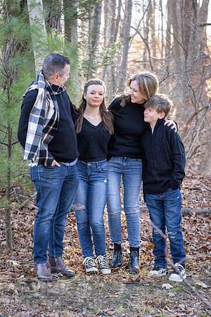 241124FinneganFamilyPOR-021